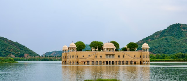images/jal mahal-3.jpg